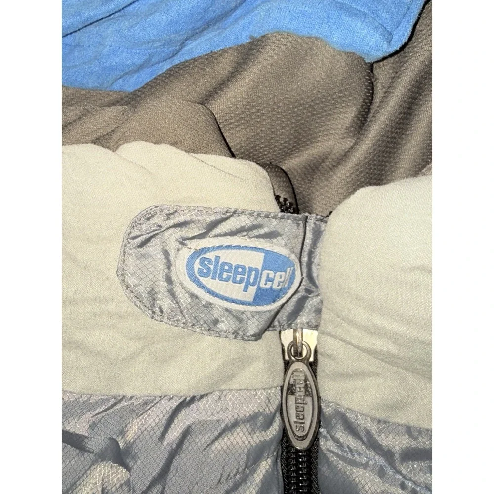 Sleep Cell Cool Vent Premium Sleeping Bag Size 35x85 Blue/Gray Super Warm! Light